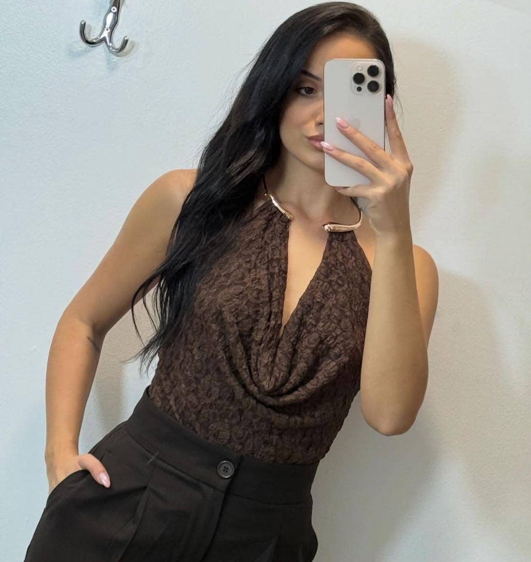 Luna – Lace Halter Top